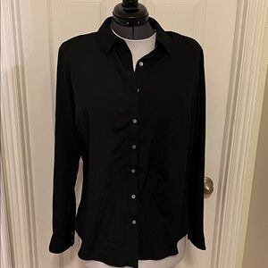NWT women’s LGClassic Black Button-Up Shirt